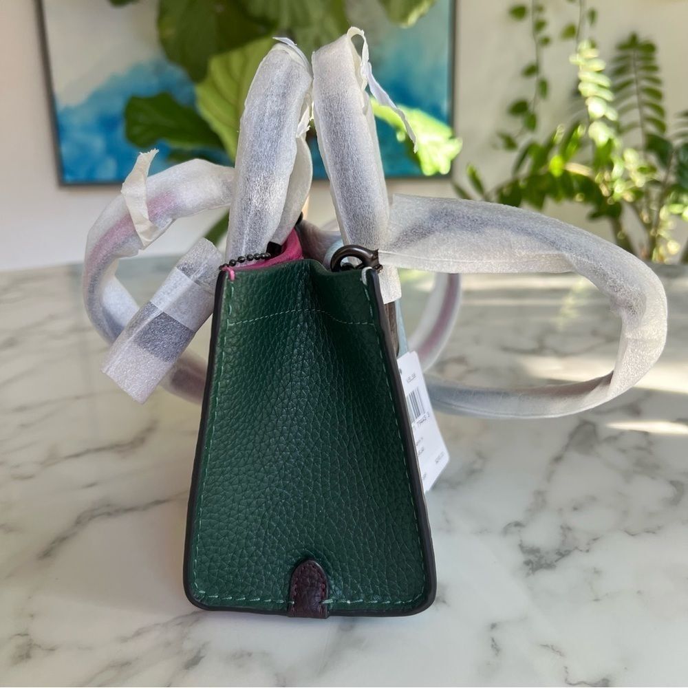 NWT COACH Cashin Carry Tote 14 Colorblock Cerise Pink Blue Green Leather Bag 746 - Picture 6 of 14